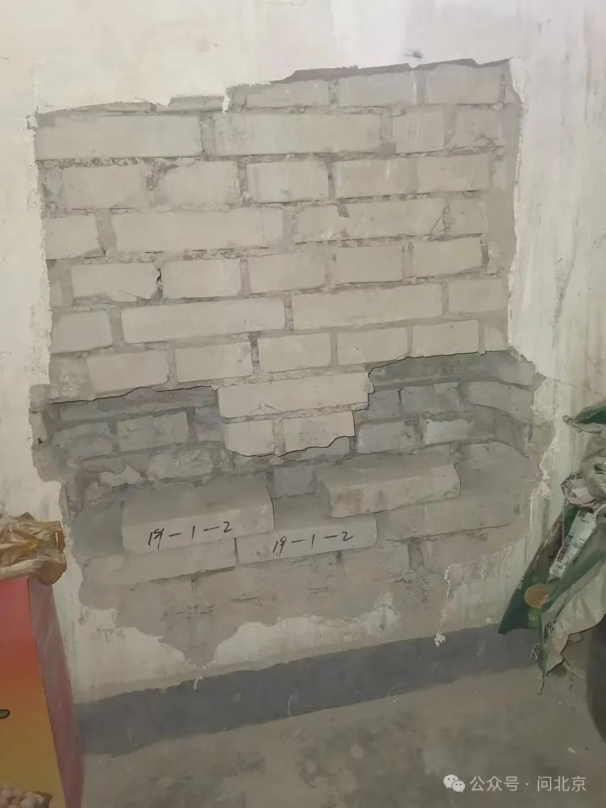 DƬ